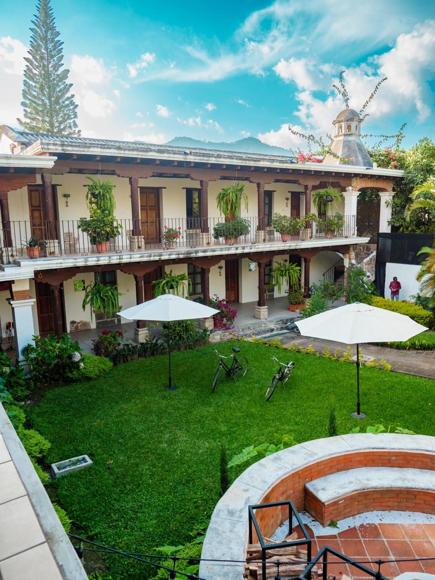 Hotel Cacique Real Antigua Buitenkant foto